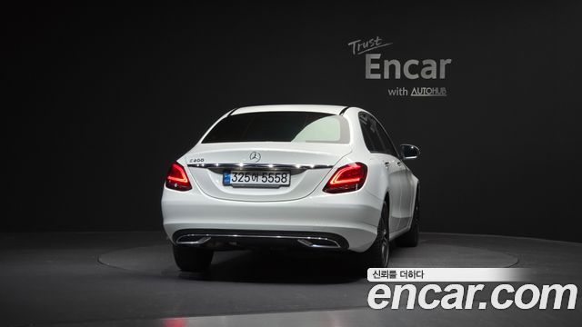 Mercedes-Benz C-Class (W205) C200 2020 — фото 4