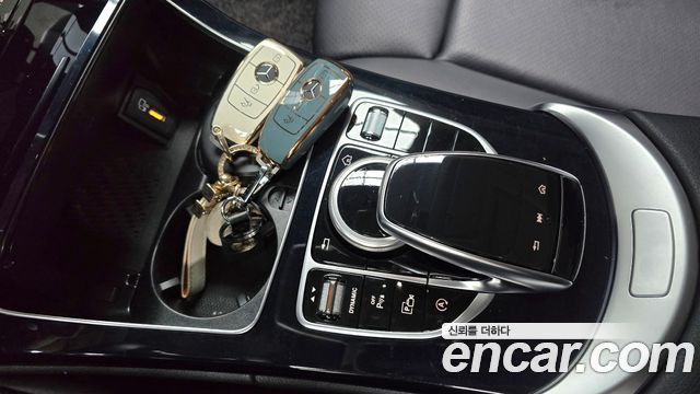 Mercedes-Benz C-Class (W205) C200 2020 — фото 17