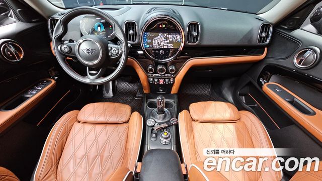 MINI Cooper SD Countryman ALL4 2nd 2021 — фото 7
