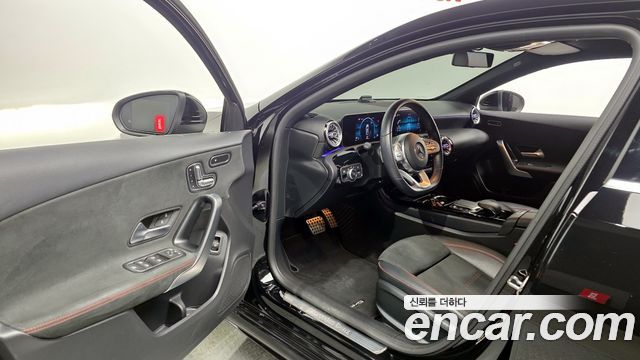 Mercedes-Benz A-Class (W177) A220 Sedan 2020 — фото 10