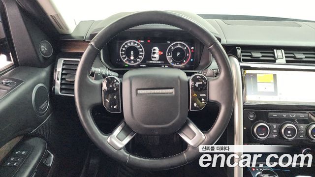 Land Rover Discovery 5 3.0 SD6 HSE Luxury 2019 — фото 17