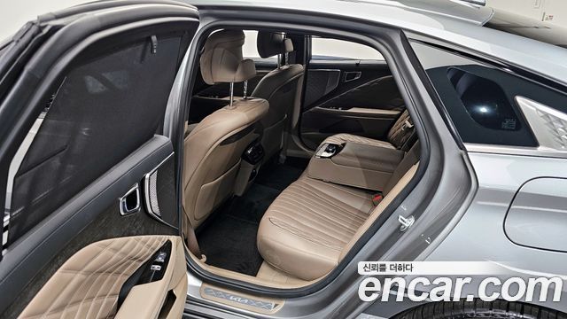 Kia K8 2.5 Gasoline 2WD Signature Special 2024 — фото 11