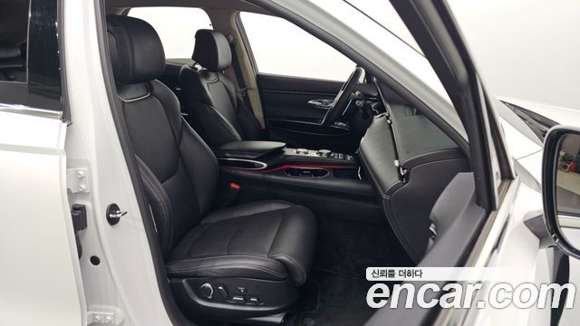 Genesis GV70 2.2 Diesel 2WD 2023 — фото 11