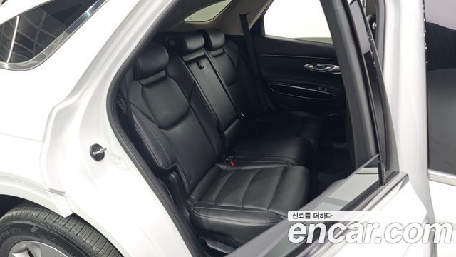 Genesis GV70 2.2 Diesel 2WD 2023 — фото 12