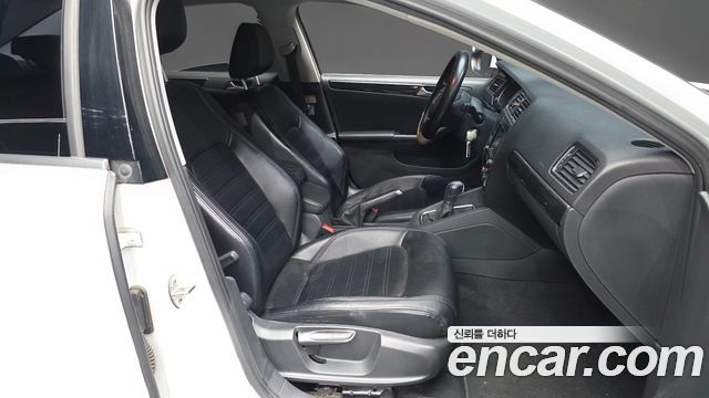 Volkswagen Jetta 2.0 TDI BlueMotion 6th 2016 — фото 11