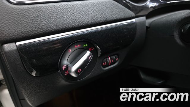 Volkswagen Jetta 2.0 TDI BlueMotion 6th 2016 — фото 18