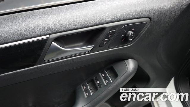 Volkswagen Jetta 2.0 TDI BlueMotion 6th 2016 — фото 19