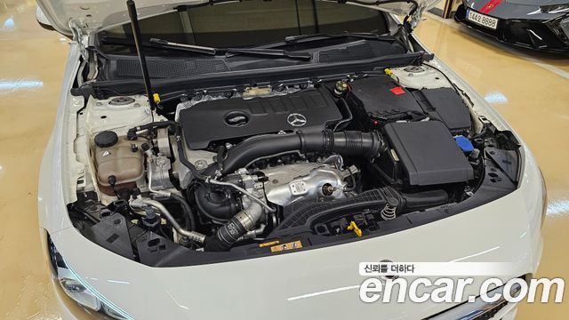 Mercedes-Benz A-Class (W177) A220 Sedan 2021 — фото 6