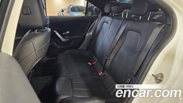 Mercedes-Benz A-Class (W177) A220 Sedan 2021 — фото 16