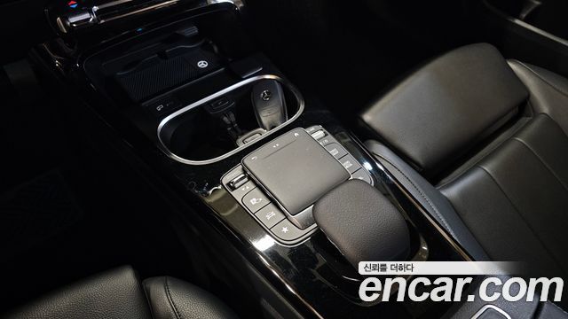 Mercedes-Benz A-Class (W177) A220 Sedan 2021 — фото 21