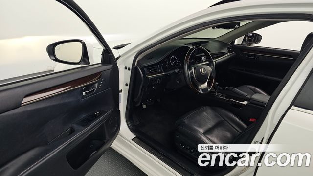 Lexus ES350 Executive XV60 2014 — фото 15