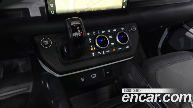 Land Rover Defender (L663) 130 D300 X-Dynamic HSE 2024 — фото 9