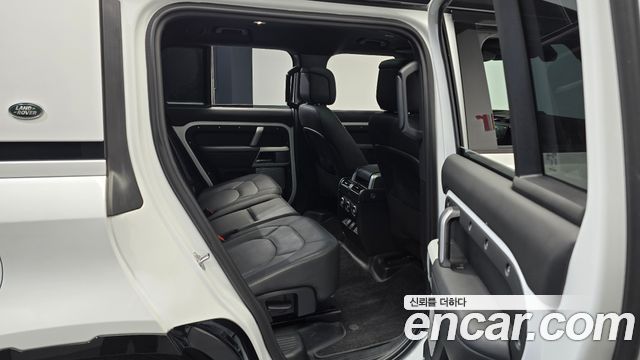 Land Rover Defender (L663) 130 D300 X-Dynamic HSE 2024 — фото 12