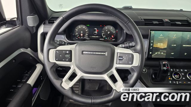 Land Rover Defender (L663) 130 D300 X-Dynamic HSE 2024 — фото 13