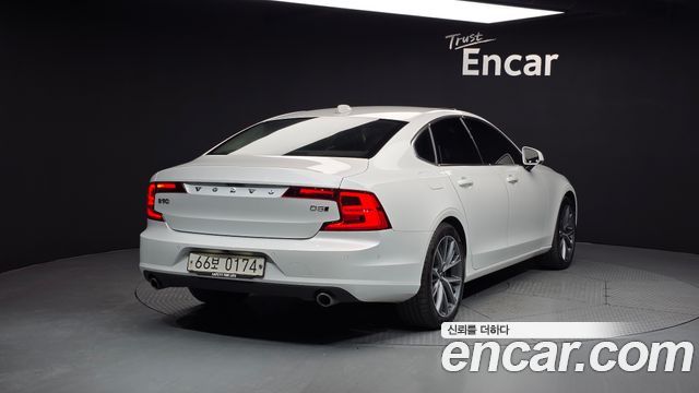 Volvo S90 D5 AWD Momentum 2017 — фото 2