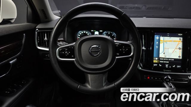 Volvo S90 D5 AWD Momentum 2017 — фото 17