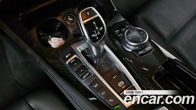 BMW 5 Series (F10) 528i xDrive 2015 — фото 9
