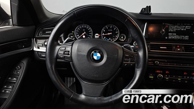 BMW 5 Series (F10) 528i xDrive 2015 — фото 13