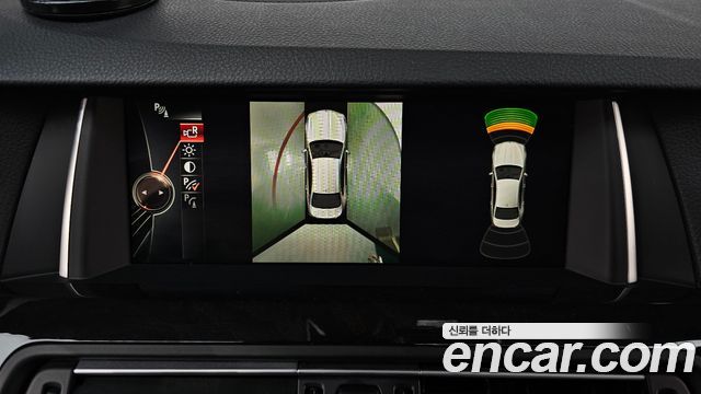 BMW 5 Series (F10) 528i xDrive 2015 — фото 16