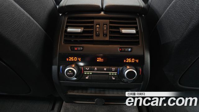 BMW 5 Series (F10) 528i xDrive 2015 — фото 18