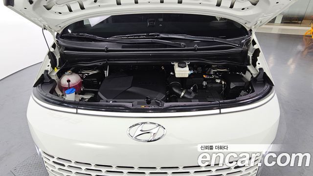 Hyundai Staria 4WD Tourer 9-Seater Modern 2022 — фото 6