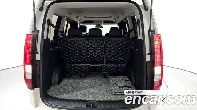 Hyundai Staria 4WD Tourer 9-Seater Modern 2022 — фото 20