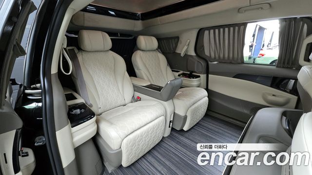 Kia Carnival (IV) Gasoline 4-Seater Hi Limousine Signature 2024 — фото 12