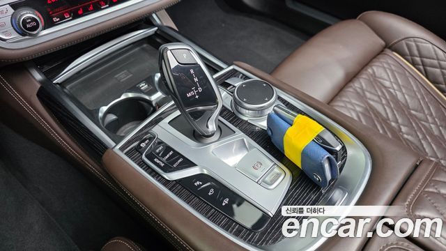 BMW 7 Series (G11) 740i M Sport 2021 — фото 9