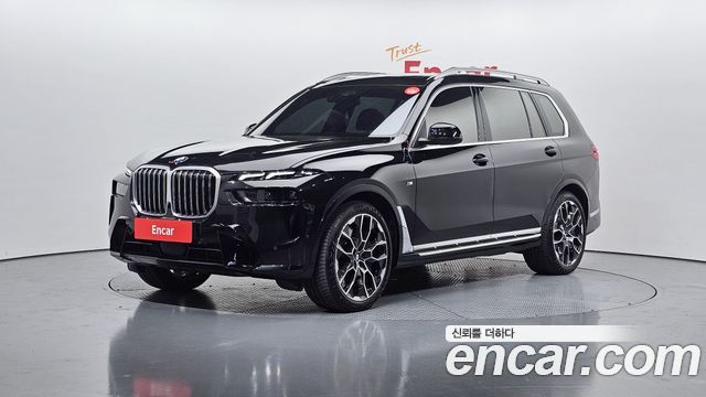 BMW X7 (G07) xDrive 40i M Sport 6STR 2025 — фото 1
