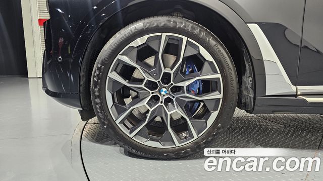 BMW X7 (G07) xDrive 40i M Sport 6STR 2025 — фото 5