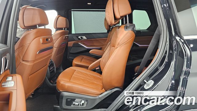 BMW X7 (G07) xDrive 40i M Sport 6STR 2025 — фото 12