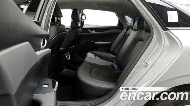 Kia K5 Hybrid (III) Prestige 2025 — фото 12