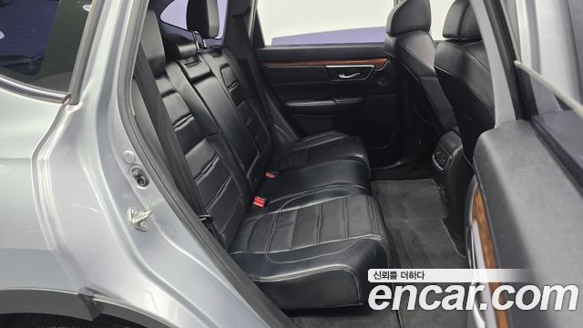 Honda CR-V (V) 1.5 Touring 4WD 2017 — фото 12