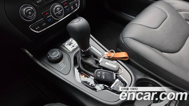 Jeep Cherokee (KL) 2.4 Limited AWD 2020 — фото 9