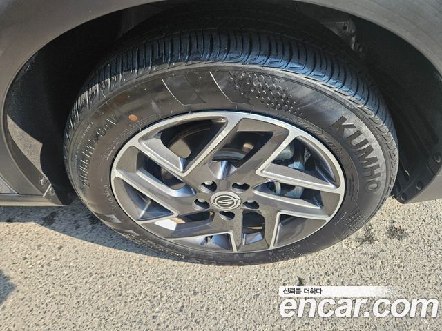 KG Mobility (SsangYong) Very New Tivoli Gasoline 1.5 2WD V7 2023 — фото 9