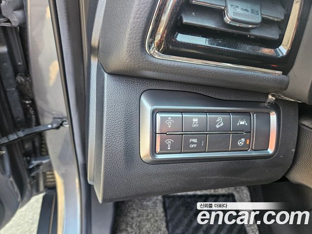 KG Mobility (SsangYong) Very New Tivoli Gasoline 1.5 2WD V7 2023 — фото 21