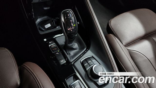 BMW X1 (F48) xDrive 20i M Sport 2021 — фото 9