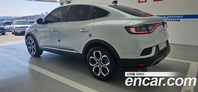 Renault Korea Arkana 1.6 E-TECH Iconic 2025 — фото 10