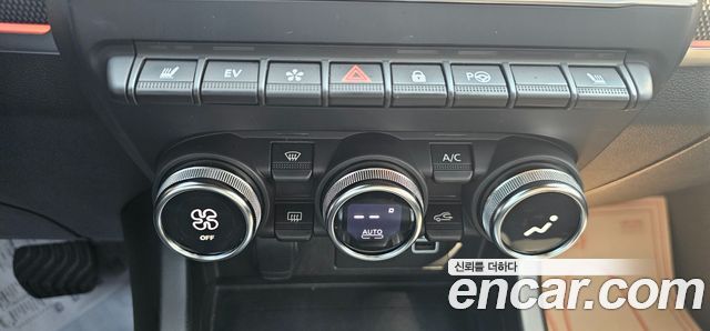Renault Korea Arkana 1.6 E-TECH Iconic 2025 — фото 20