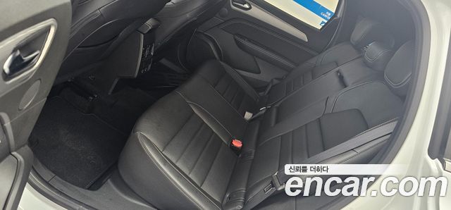 Renault Korea Arkana 1.6 E-TECH Iconic 2025 — фото 22