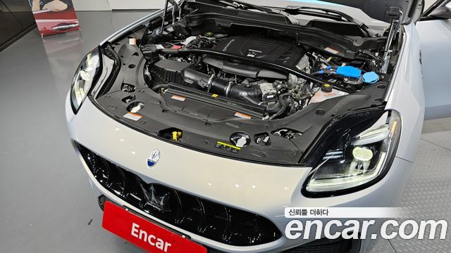 Maserati Grecale 2.0 AWD Modena 2023 — фото 6
