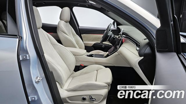 Maserati Grecale 2.0 AWD Modena 2023 — фото 10