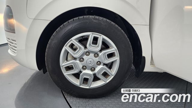 Hyundai Staria Cargo 5-Seater Modern 2022 — фото 5