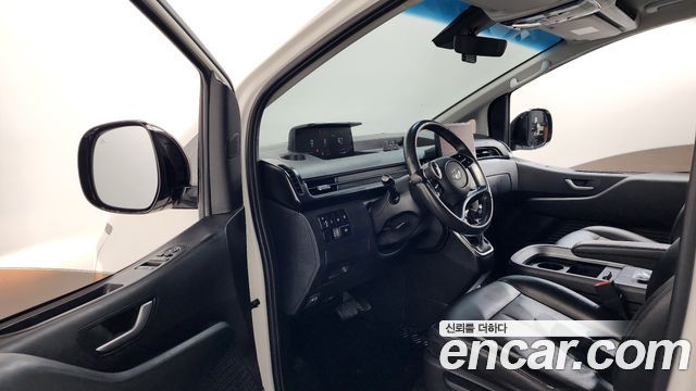 Hyundai Staria Cargo 5-Seater Modern 2022 — фото 10