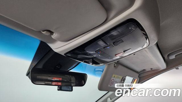 Hyundai Staria Cargo 5-Seater Modern 2022 — фото 17
