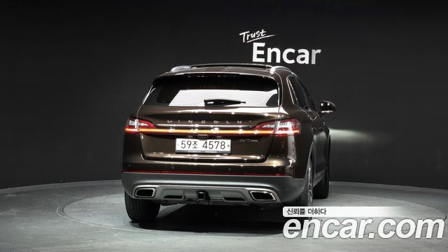 Lincoln Nautilus (I) 2.7 Reserve AWD 2019 — фото 4