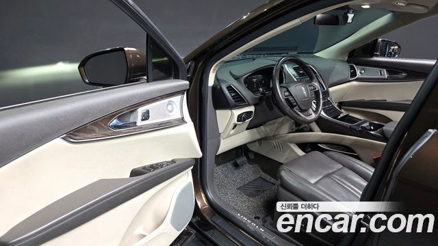 Lincoln Nautilus (I) 2.7 Reserve AWD 2019 — фото 11