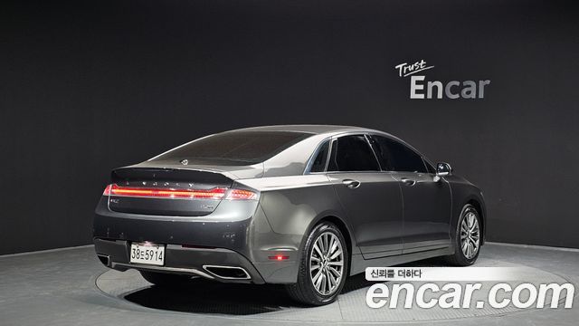Lincoln MKZ Hybrid 2nd 2019 — фото 2