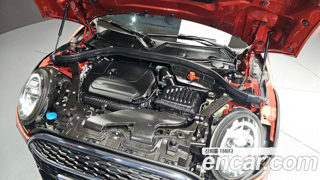 MINI Cooper S Clubman Standard 2nd 2020 — фото 6
