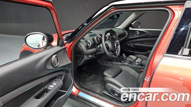 MINI Cooper S Clubman Standard 2nd 2020 — фото 11